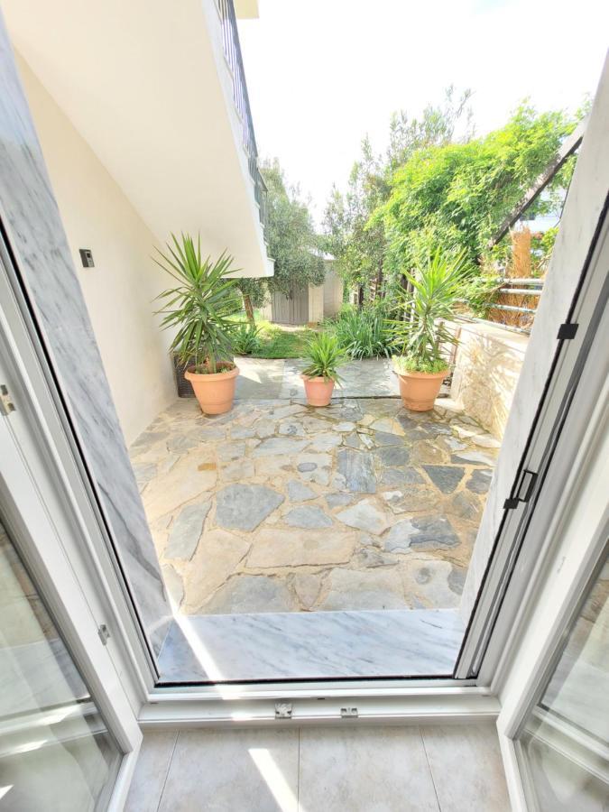 Anris & Dianas Dom - In A Quiet Part Of The Center Apartment Kallithea  Exterior foto